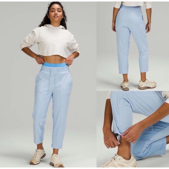 Lululemon Beyond the Studio Crop Leggings  in Blue Linen Size 4 / NWOT - Picture 1 of 10